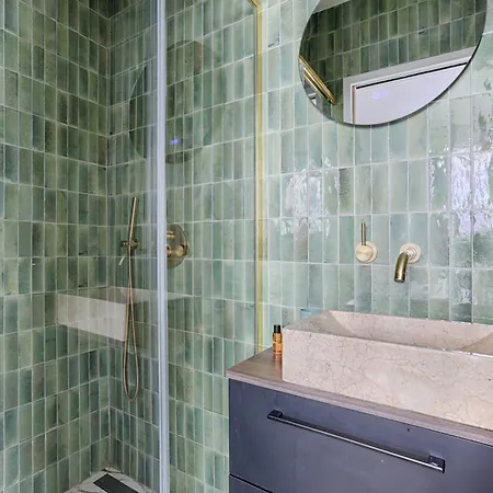 Maison De Charme Au Coeur De Batignolles Parigi
